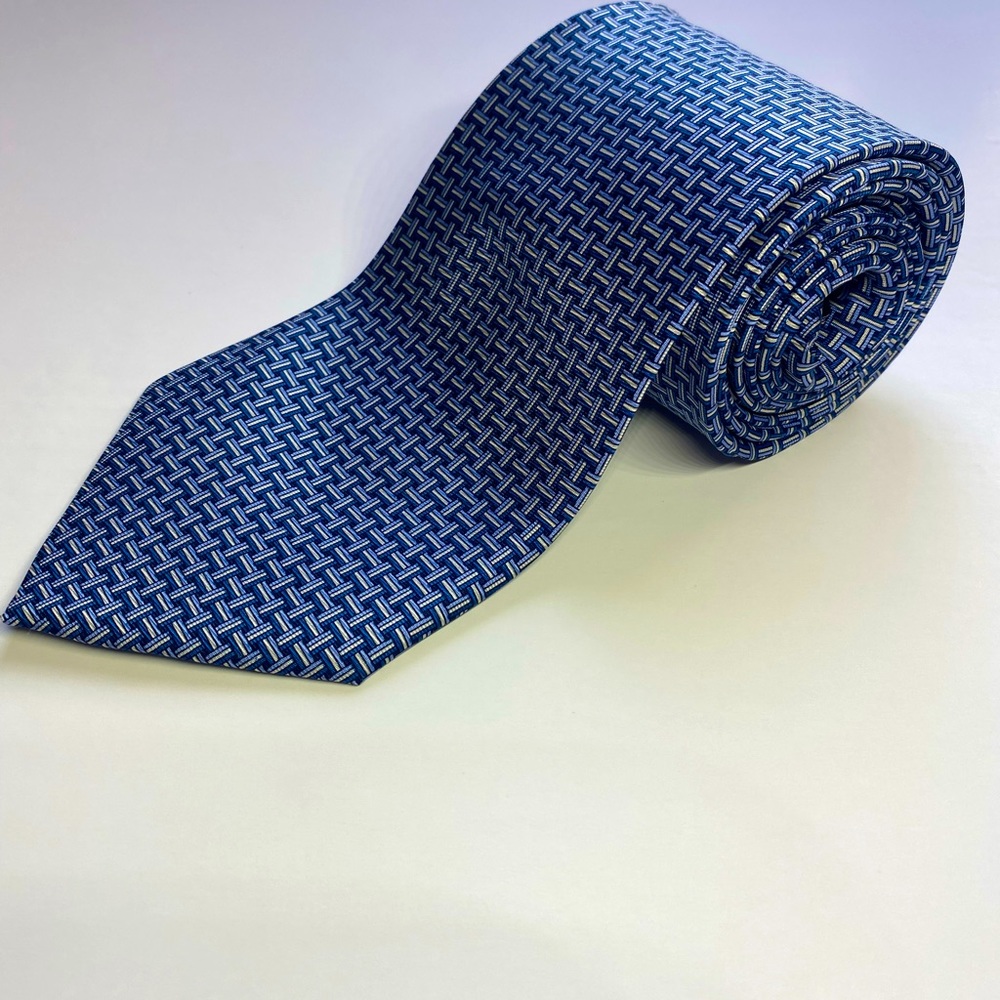 %100 silk tie